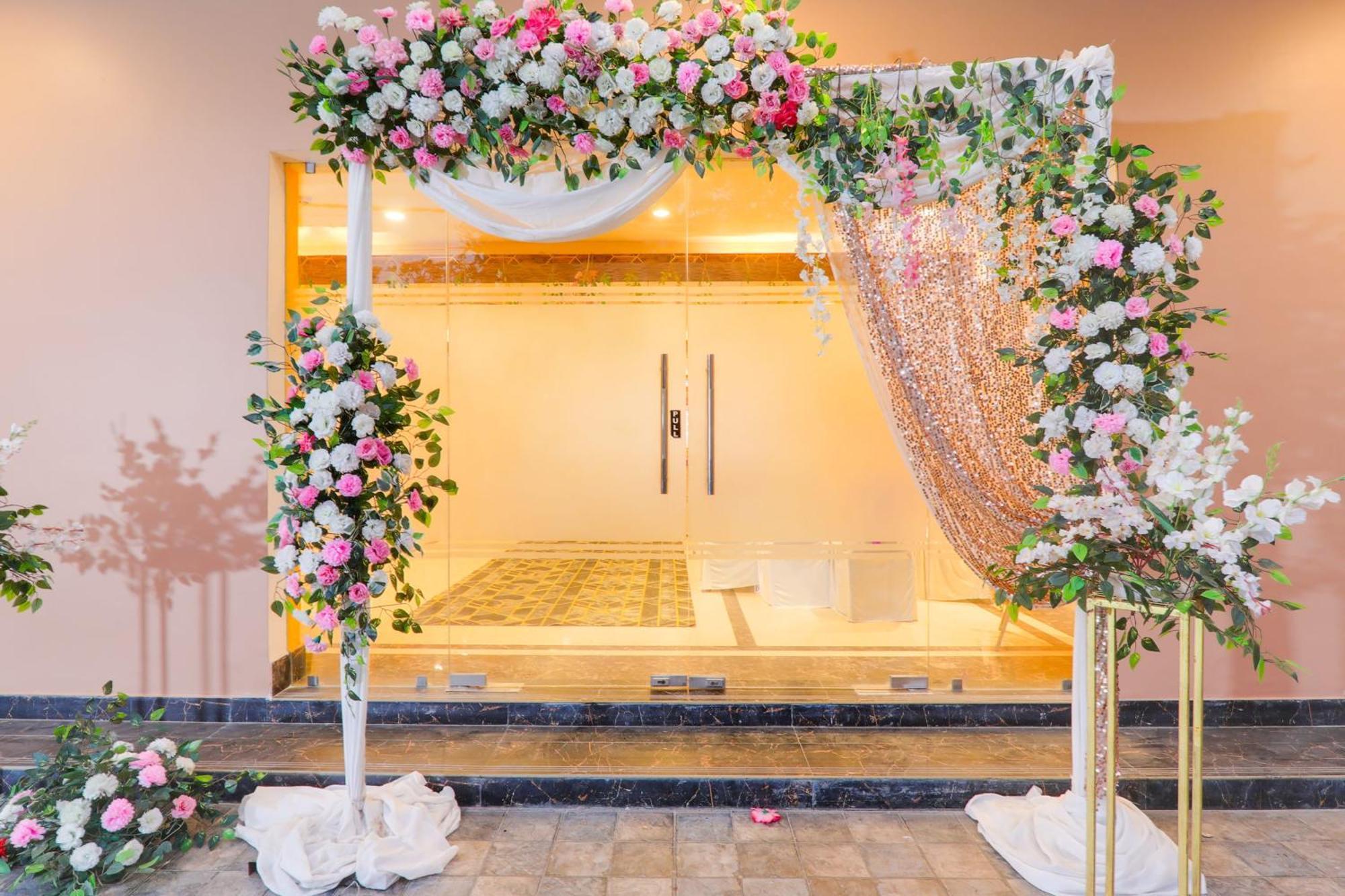 Chinhat Super Townhouse Viraj Khand Formerly Veridian Inn מראה חיצוני תמונה