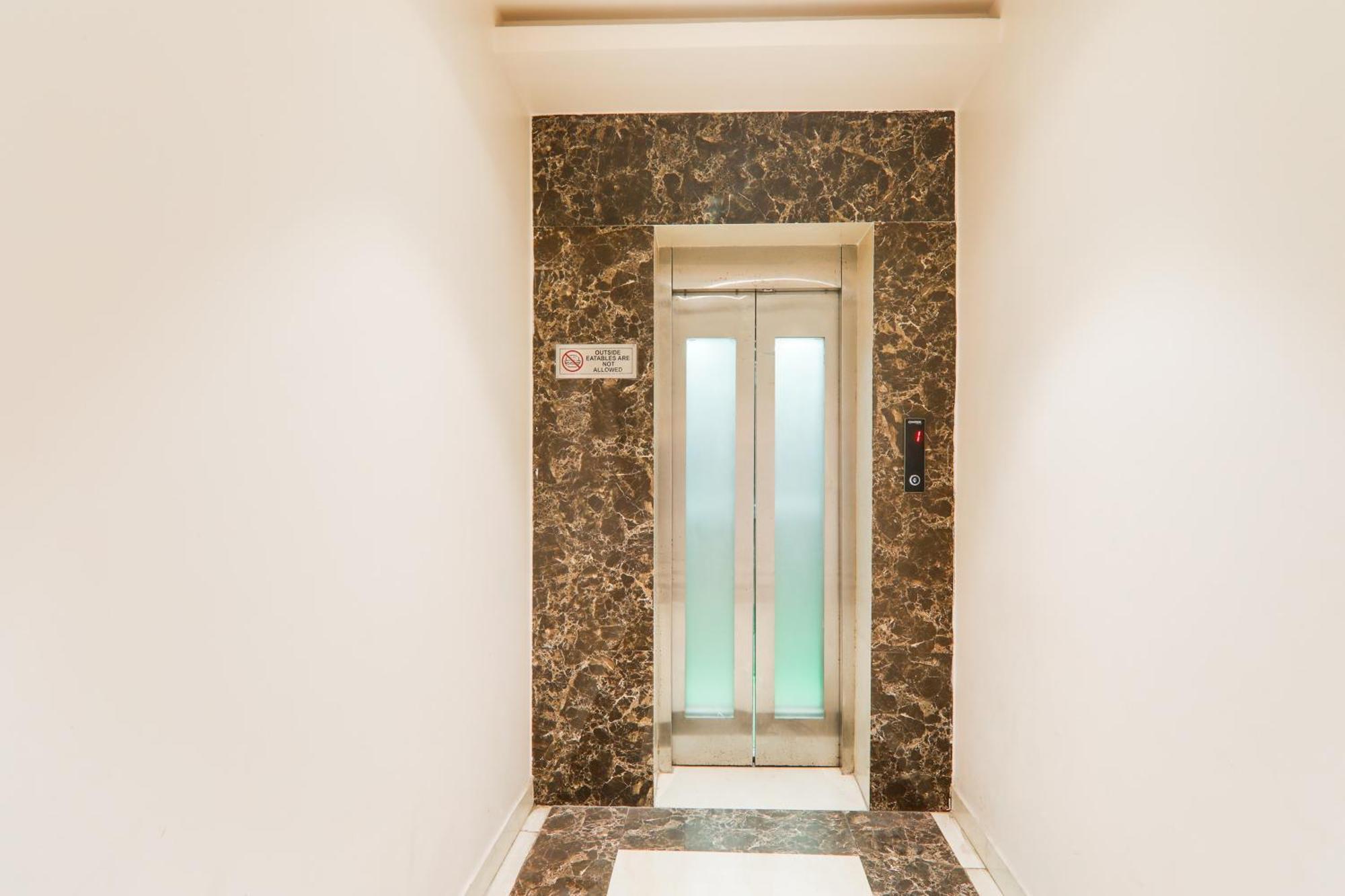 Chinhat Super Townhouse Viraj Khand Formerly Veridian Inn מראה חיצוני תמונה